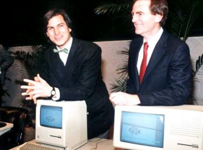 steve jobs with a 1981 Macintosh