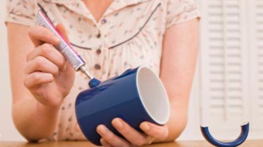 Stop Goo Fail: Clean Stickers, Tape and Glue Off Glass