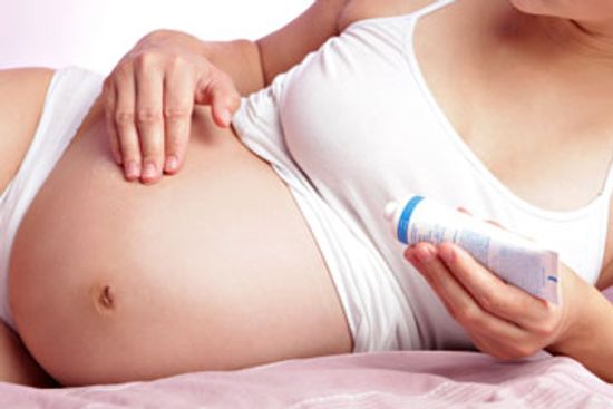 How to Minimize Stretch Marks After Pregnancy