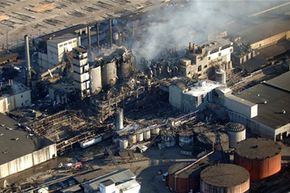 Explosion at the Imperial Sugar refinery in Georgia