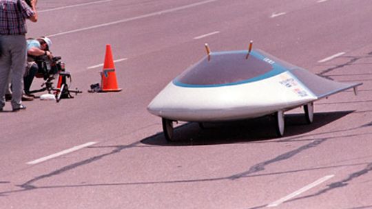 How the GM Sunraycer Worked