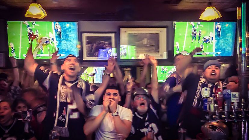 super bowl fans, sports bar