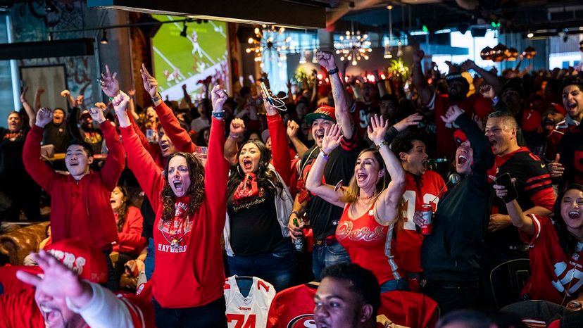 Super Bowl parties by the numbers: More people enjoy the snacks than the  actual game! - Study Finds