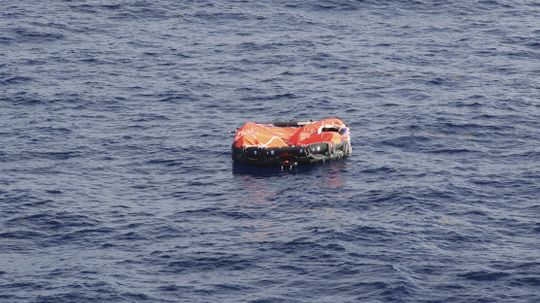 18新利最新登入在海洋中漂流，你能活多久?＂border=