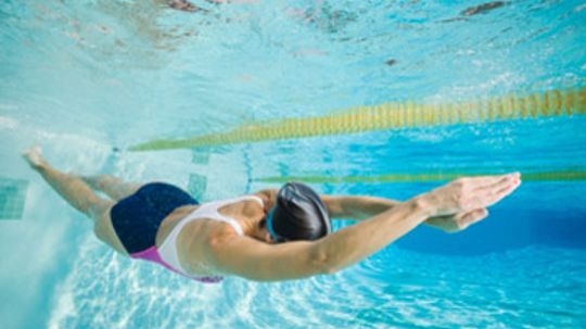 How Swim Workouts for Runners Work