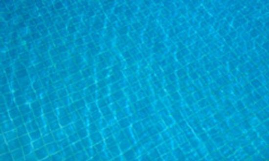 游泳对新利国际网站品牌官网健康的10个好处＂class=