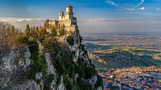 Discover San Marino: Exploring the Historic Centre and Mount Titano
