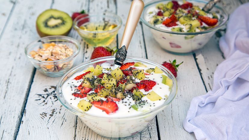 yogurt with strawberrry