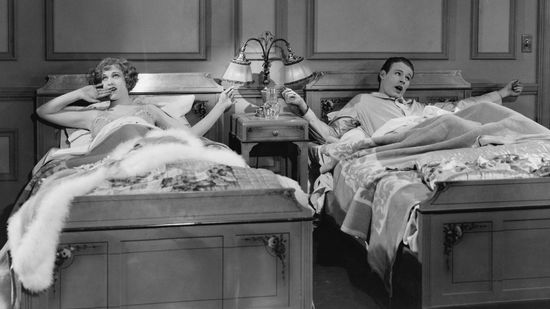 睡在各自的床上是一个关系的克星吗?”class=