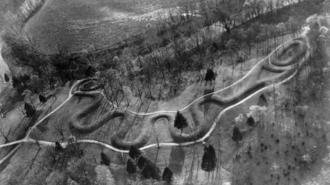 Ohio's Serpent Mound Is an Archaeological Mystery - Vimarsana News