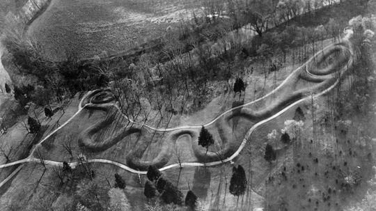 俄亥俄州的蛇土墩是一种考古神秘“border=