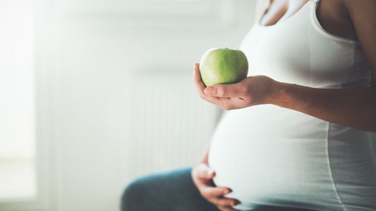10 Weird Pregnancy Cravings That Actually Make a Lot of Sense