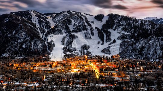 8 Colorado Ski Resorts for Every Budget