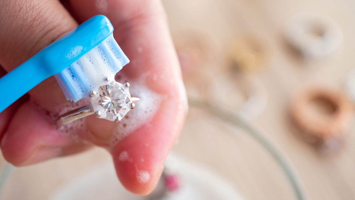How to Clean Jewelry of All Types