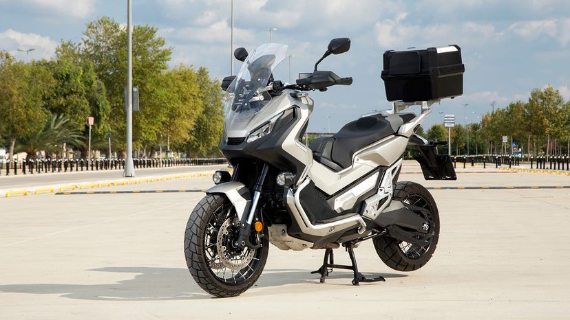 Adventure motorcycle