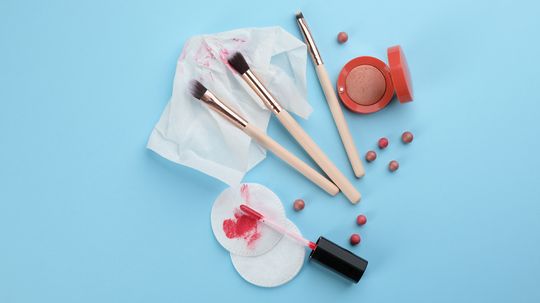 How to Clean Makeup Brushes (and Why It's Important)