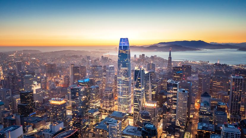 Salesforce Tower