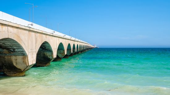The Longest Pier in the World is in North America