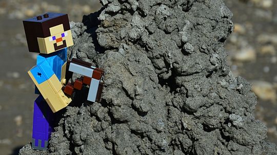 5 Best Pickaxe Enchantments Minecraft Has to Offer