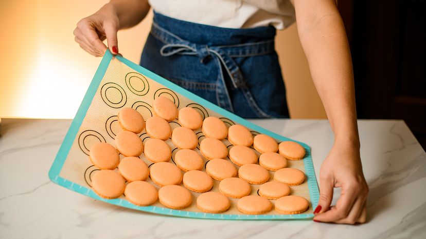 Silicone baking mat.