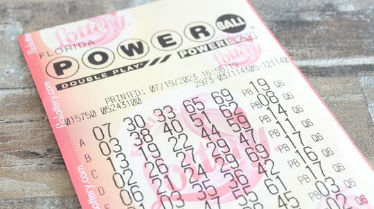 The Most Common Powerball Numbers Don't Improve Your Odds