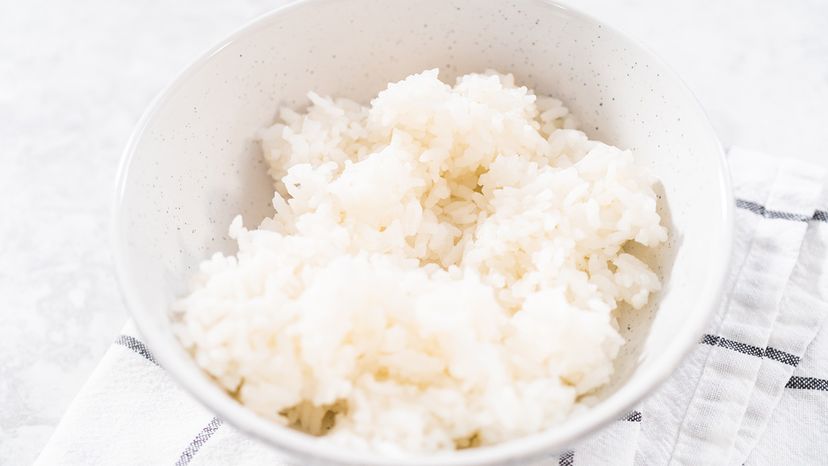 Freshly cooked medium grain rice