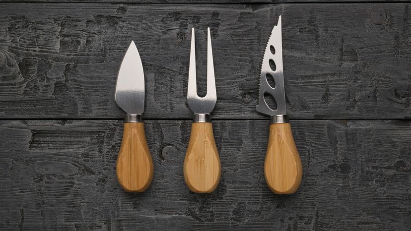 Cheese knives