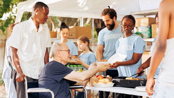 How to Get Free Food While SNAP Benefits Are Delayed