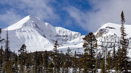 7 Best Ski Resorts in the U.S. (Spoiler: The Rockies Rule)