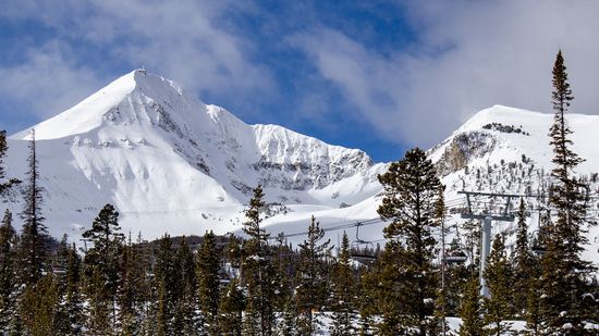 7 Best Ski Resorts in the U.S. (Spoiler: The Rockies Rule)