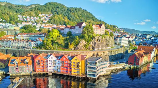 10 Least Religious Countries, Based on Worship Attendance and More