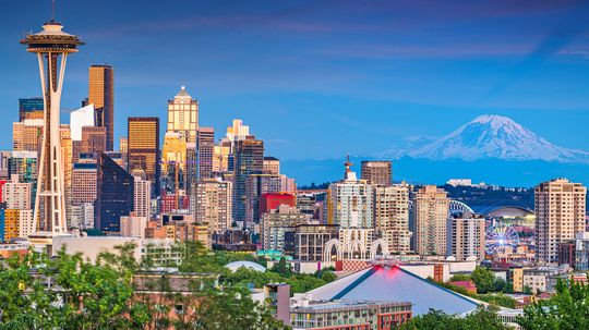 10 States With Most Jobs in Tech, Healthcare, and Tourism