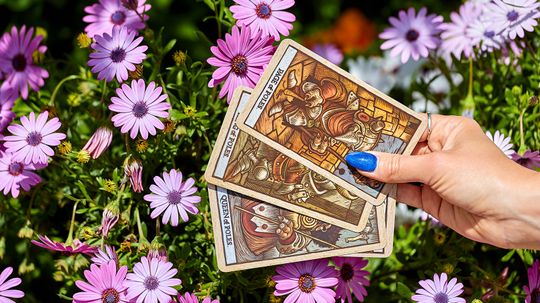 How Tarot Birth Cards Work