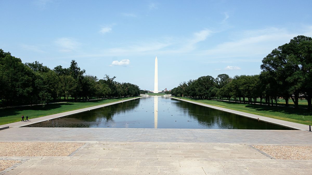Why Is Everyone Talking About the Reflecting Pool? | HowStuffWorks