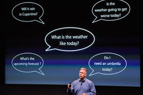 Phil Schiller，Apple全球产品高级副总裁，于2011年10月向世界推出了Siri。“border=