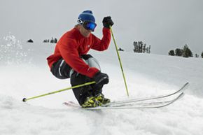 图片库：冬季运动，如果您打算击中像在加利福尼亚州猛mm山（Mammoth Mountain）这样的斜坡，最好有一些强大的肌肉。请参阅更多有关冬季运动的图片。“width=