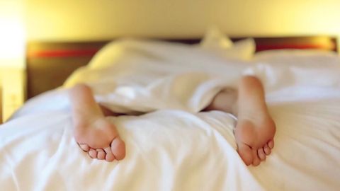 What Is the Healthiest Position for Sleep? - Vimarsana News