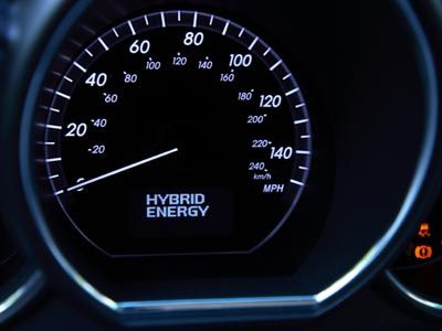 Do hybrid cars sacrifice speed for better fuel-efficiency?
