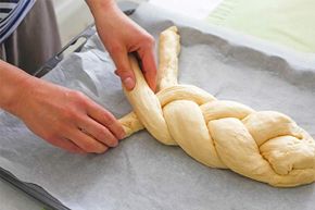 Yeast can make dough rise but it can also irritate your skin.