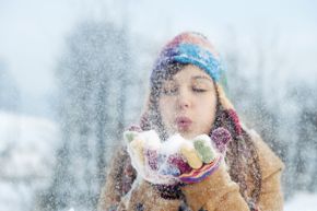 如果你不能到外面去舀了一捧雪,你可以买一些假的东西。”border=