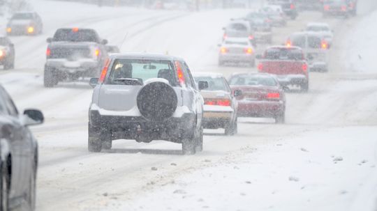 生存暴风雪的10种方法“border=