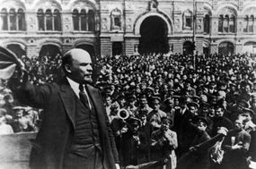 Lenin speaks to troops gathered in Red Square.