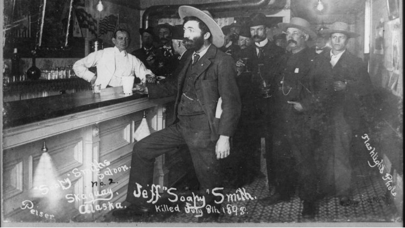 6 Famous Outlaws of the Wild, Wild West