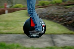 The Solowheel has a 1,000-watt electric motor that rotates the wheel, a lithium-ion battery that powers the electric motor and a gyroscope that helps the user stay balanced while moving.