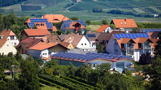 How to Run Your House Solely on Solar Power