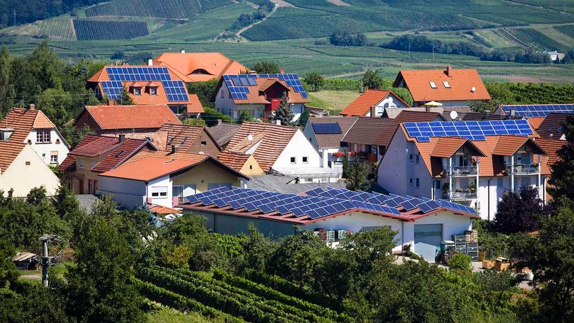 houses with solar panels