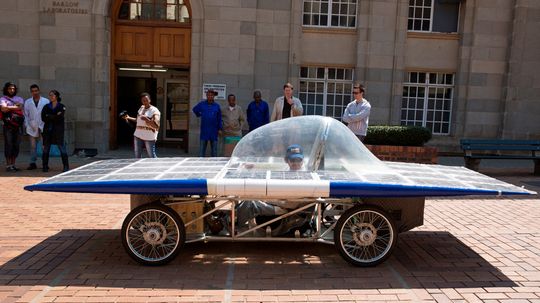 Do solar powered cars cause pollution?