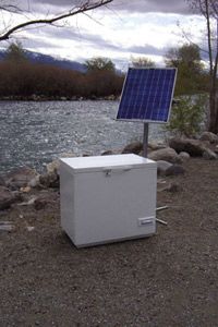 The SunDanzer solar refrigerator