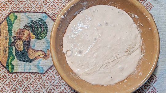 How to Make a Sourdough Starter From Scratch