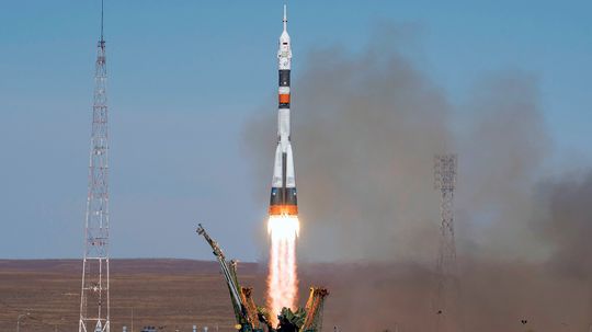 Space Community Vows to Bounce Back After Soyuz Mishap